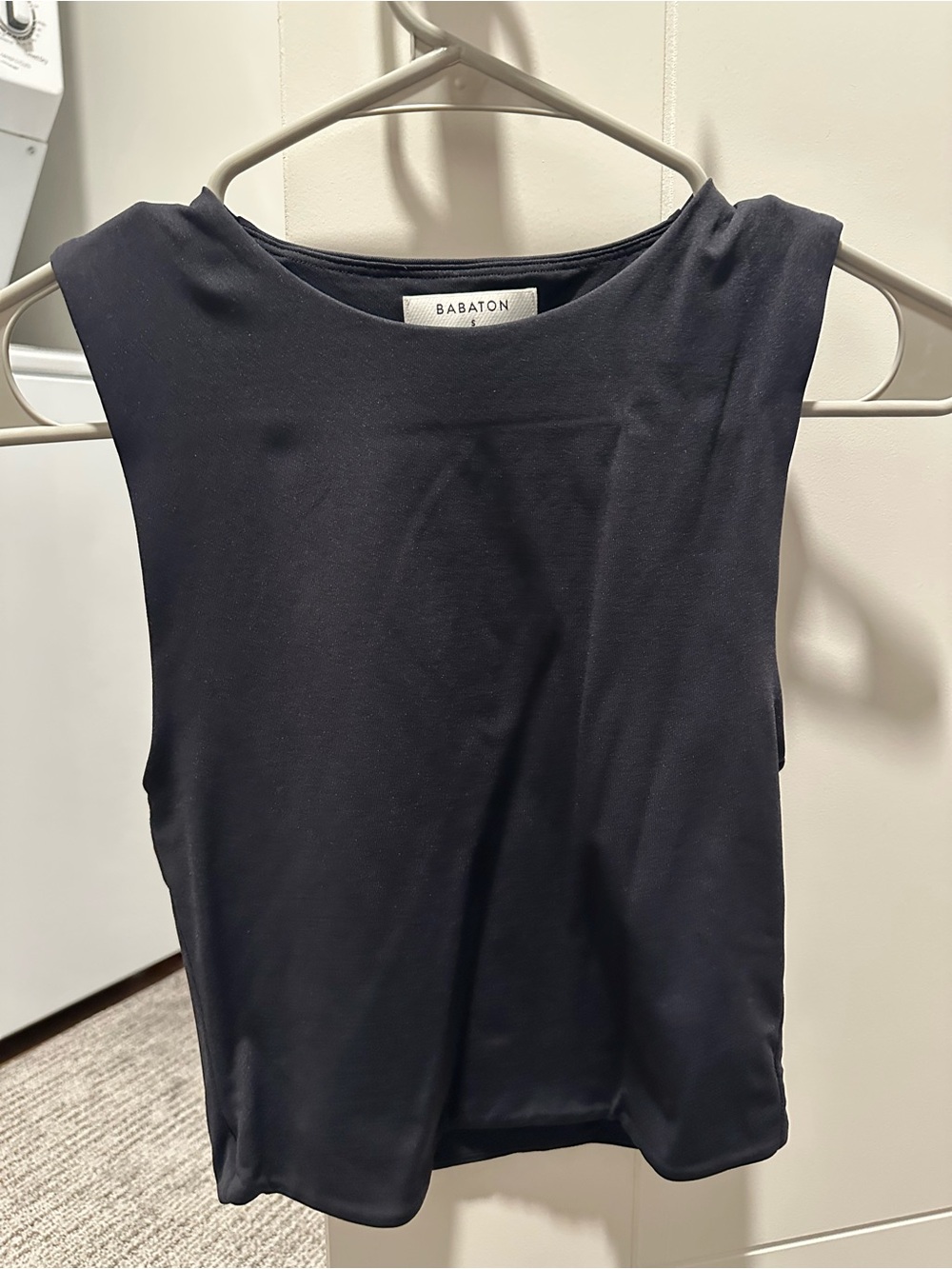 Aritzia Babaton Black muscle tank